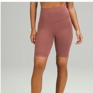 Lululemon Wunder Train High Rise Short 8"